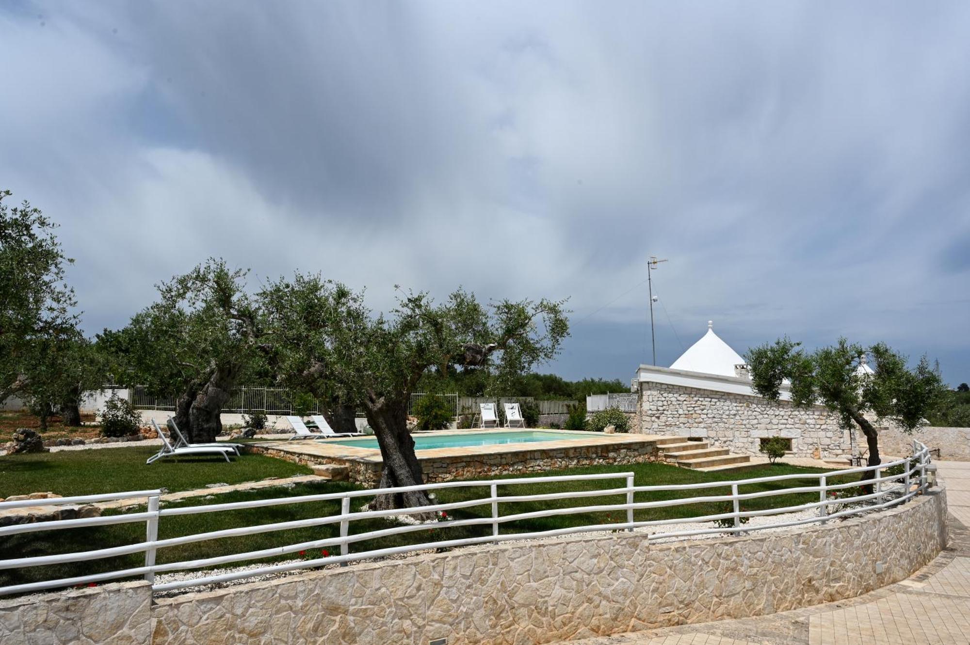 Ferienwohnung Trulli Lisanna - Apulian Hideaway With Pool Antonelli Exterior foto
